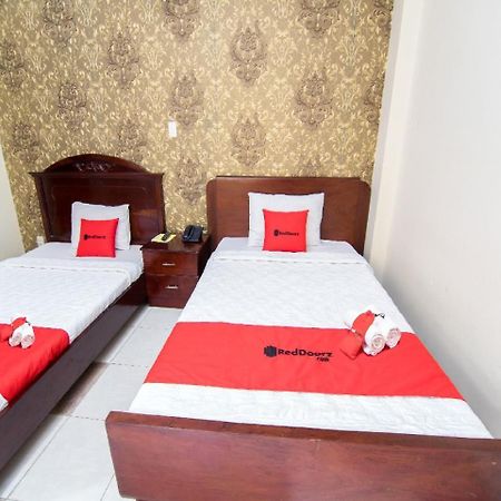 Hotel Reddoorz Near 23Rd September Park Ho-Chi-Minh-Stadt Exterior foto